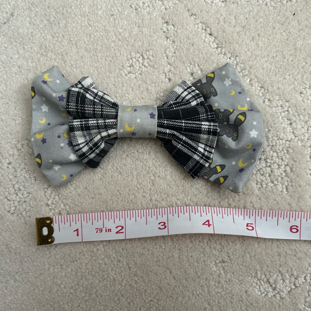 Hand made Pokémon umbreon hair bow moon and stars kawaii Japan Japanese plaid